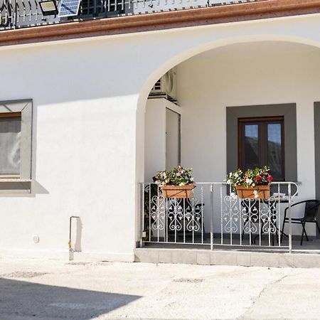 הוילה אג'רולה La Casa Di Metis מראה חיצוני תמונה