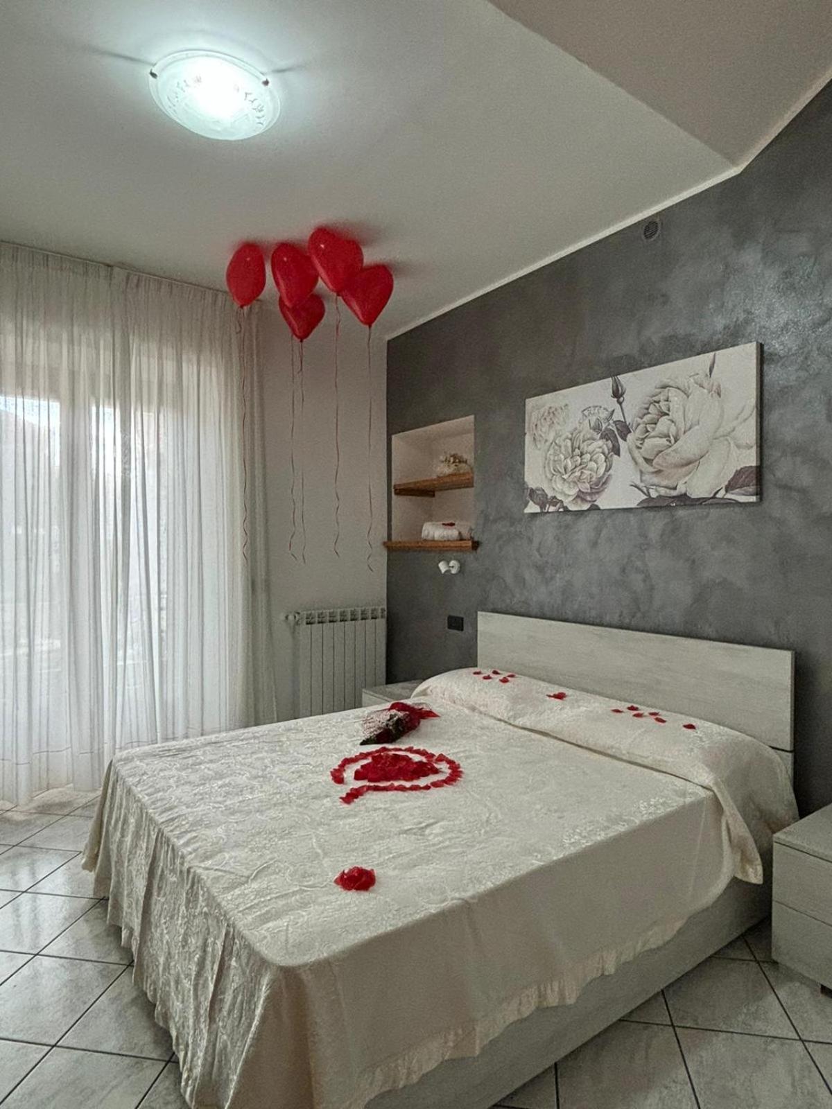 הוילה אג'רולה La Casa Di Metis מראה חיצוני תמונה