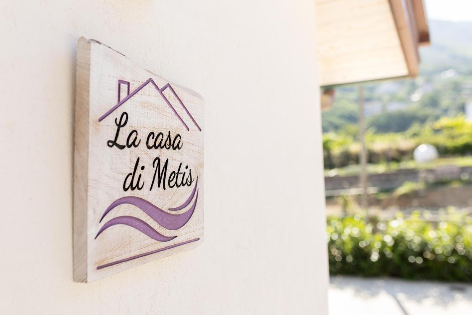 הוילה אג'רולה La Casa Di Metis מראה חיצוני תמונה
